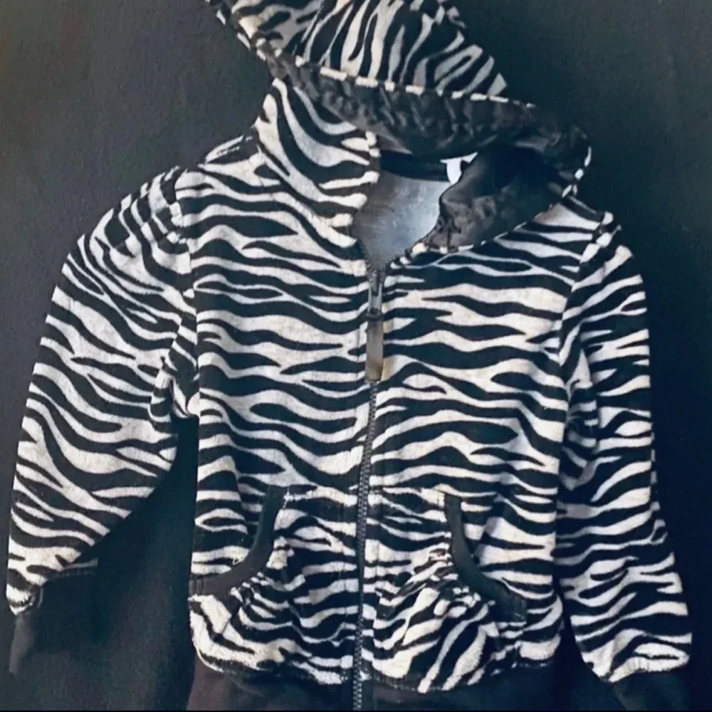 💞 Baby & Toddler Girls Size 18 Months Velvet Zebra Full Zip Hoodie